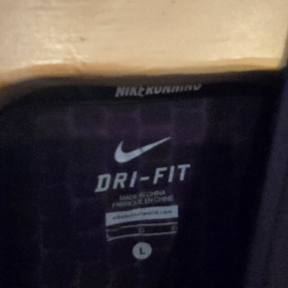 Nike Dri-Fit Running 1/2 Zip Pull Over Track Jacket Large Women's Lined Purple‎ - Picture 5 of 6